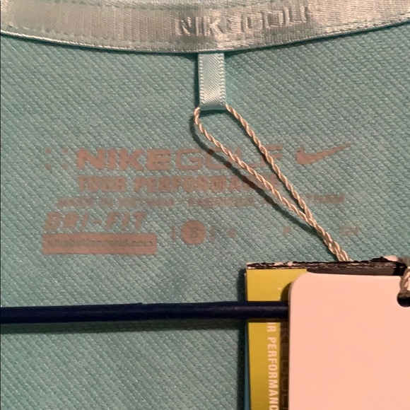 NWT Nike gold tee - Picture 2 of 3